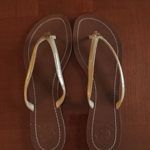 Tory burch patent flip flops